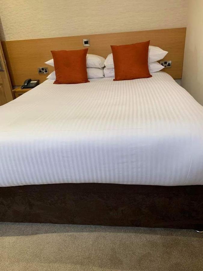 Victoria Hotel Kirkcaldy Eksteriør billede