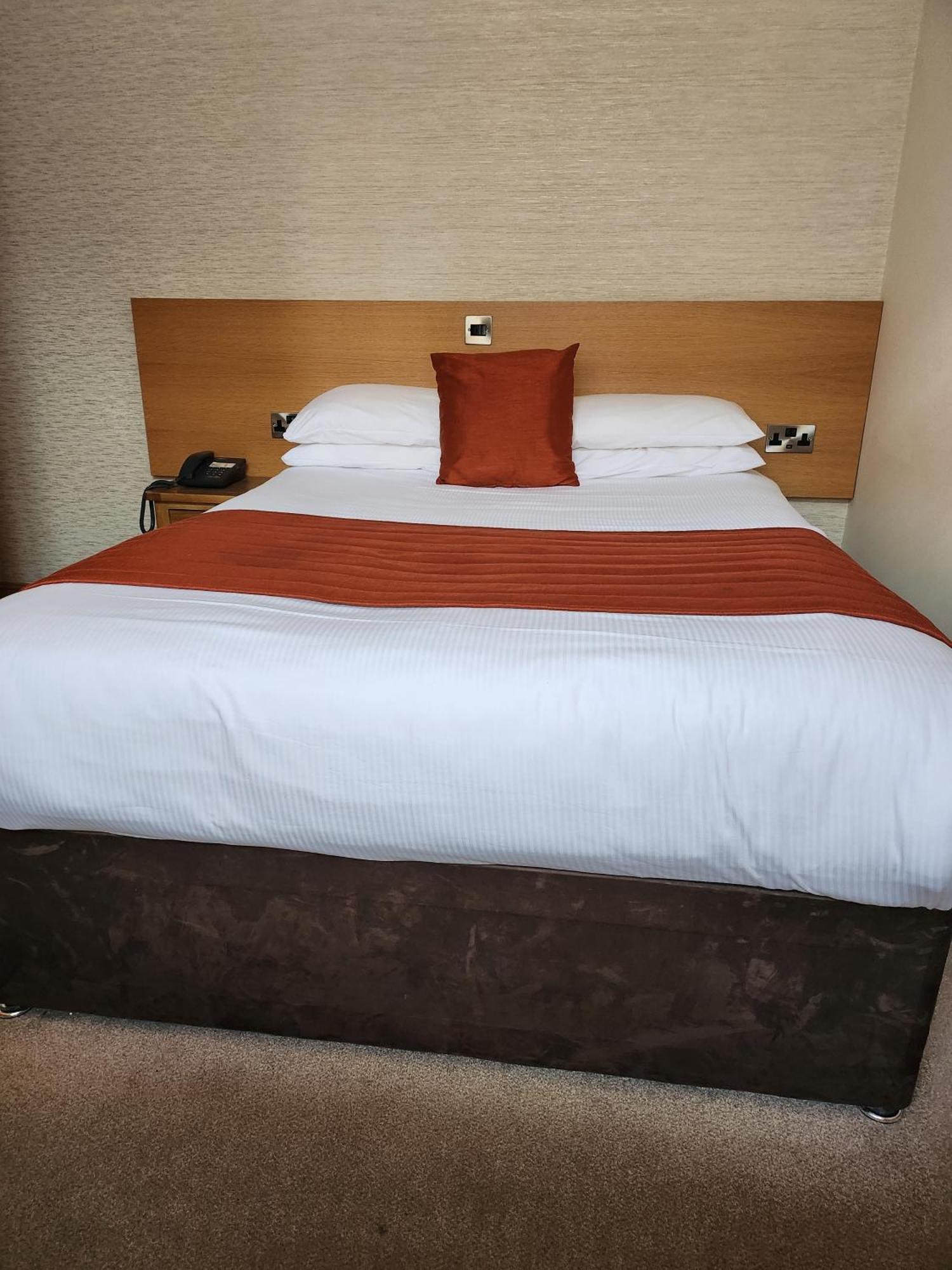 Victoria Hotel Kirkcaldy Eksteriør billede